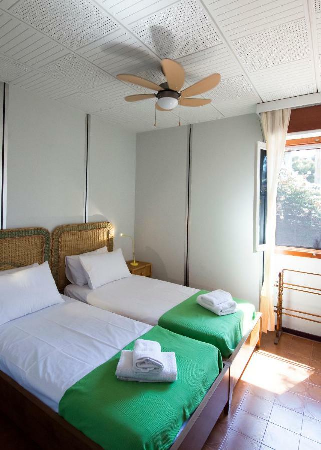 The Boucamviglia Beach House Saronida Exterior photo